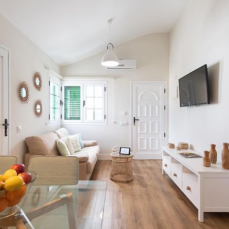 Homeforguest Modern And New Beachfront Apartment La Oliva Luaran gambar